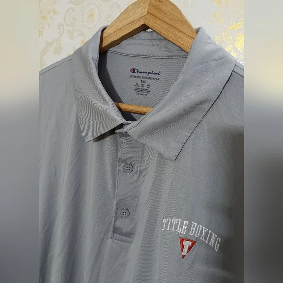 Champion - Picture 4 of 5